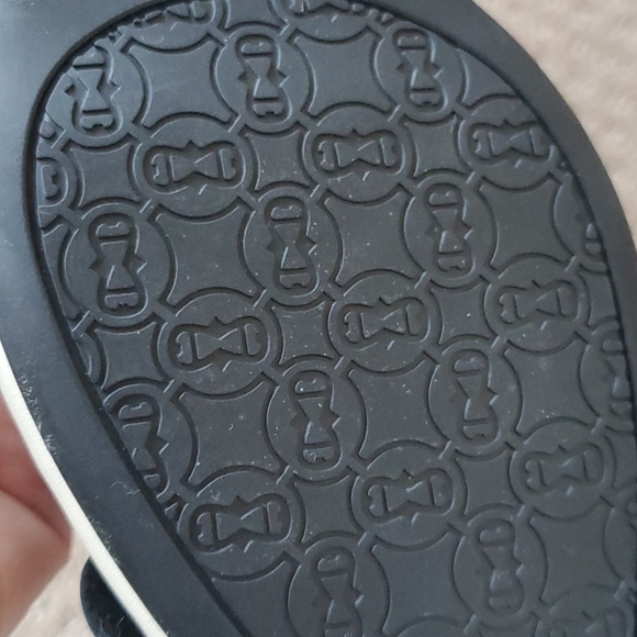 Etienne Aigner flower peep toe wedge heels NWOT - Picture 5 of 11